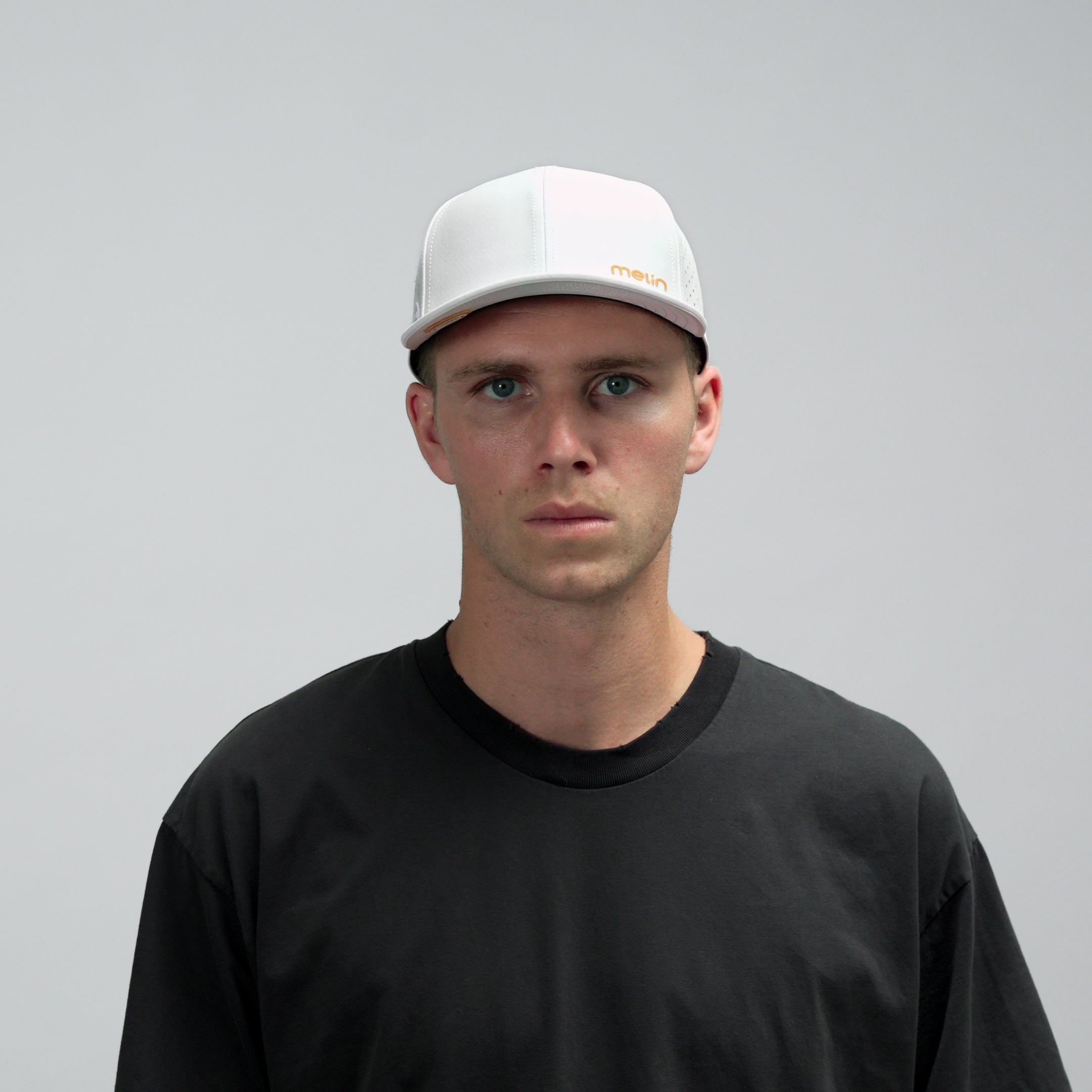 Compass Hydro - White / Gum (DDNI)